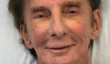 Barry Manilow deler ærlig bilde fra sykesengen etter lungekreftdiagnose