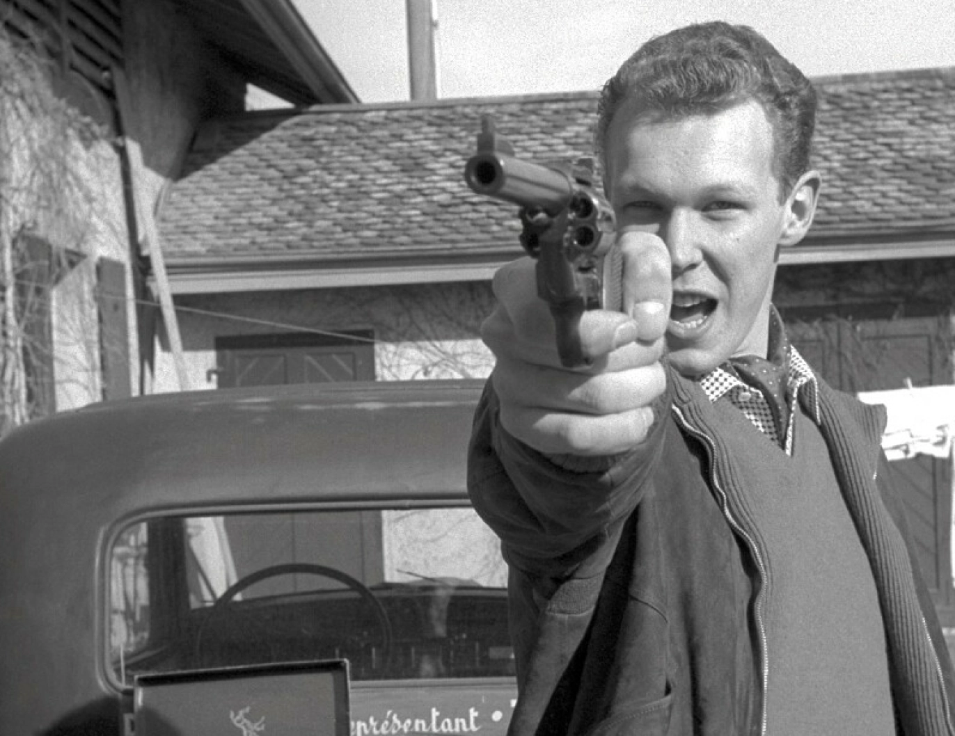 TIL STEDE: Viktor Emanuel av Napoli har hevdet at han var til stede da det fatale skuddet falt. Her er han i sine ungdomsår. Foto: Netflix