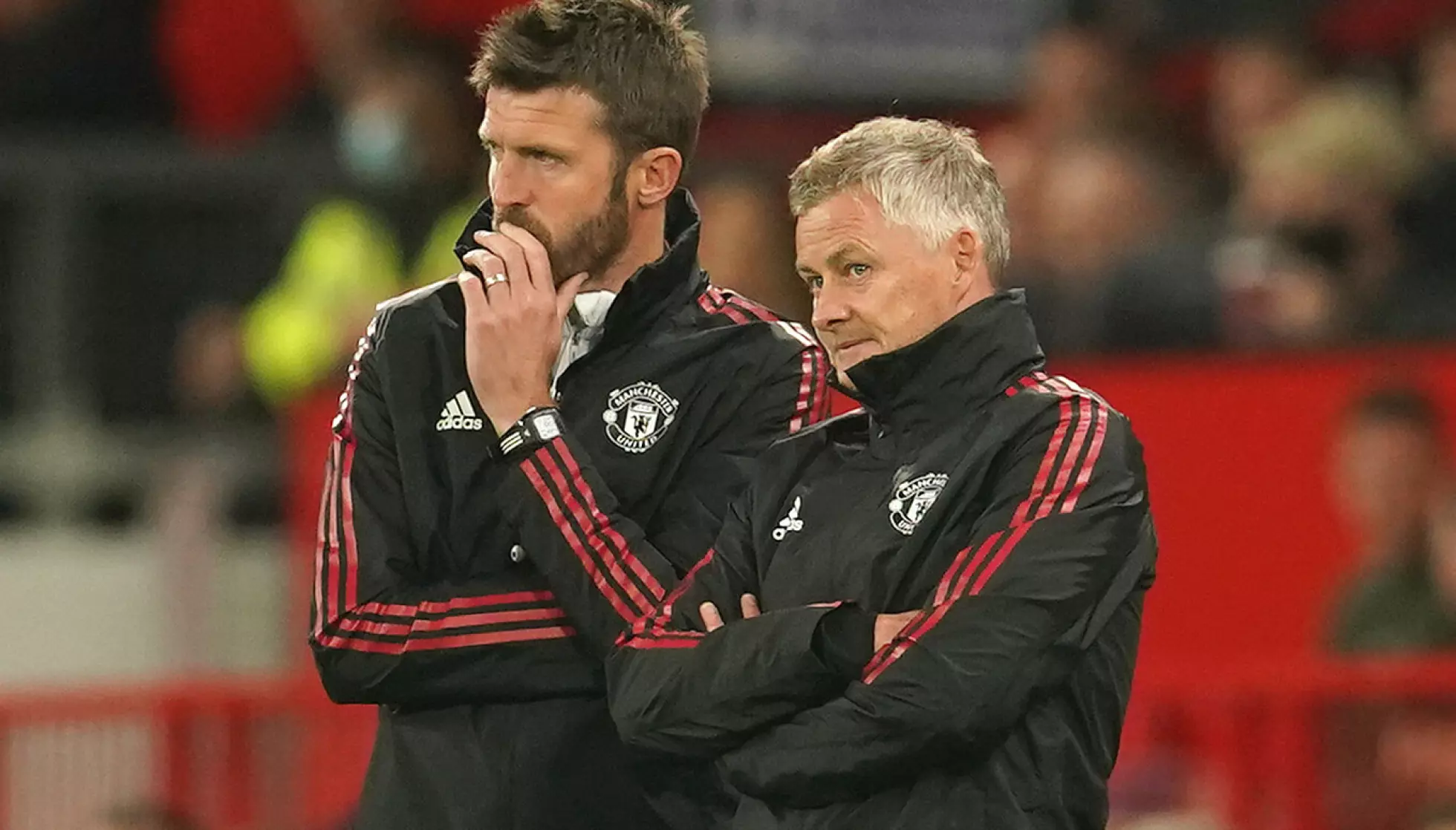 FAVORITTER: Ole Gunnar Solskjær og Michael Carrick er favoritter til å ta over trenerjobben i Manchester United. Foto: AP/NTB