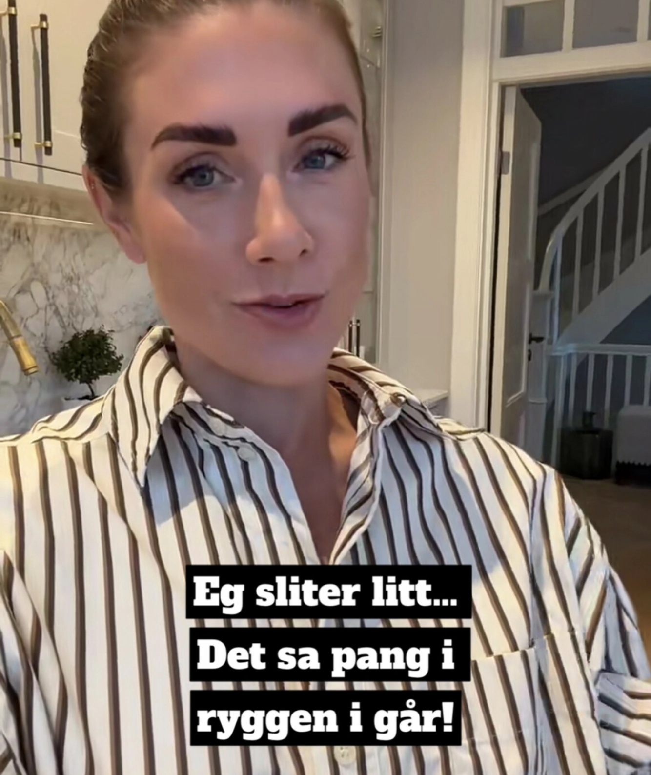 AUDA: Vedvarende ryggproblemer har gjort starten på 2026 nokså smertefult for den anerkjente artisten. Foto: Skjermbilde: @tdamliofficial / Snapchat