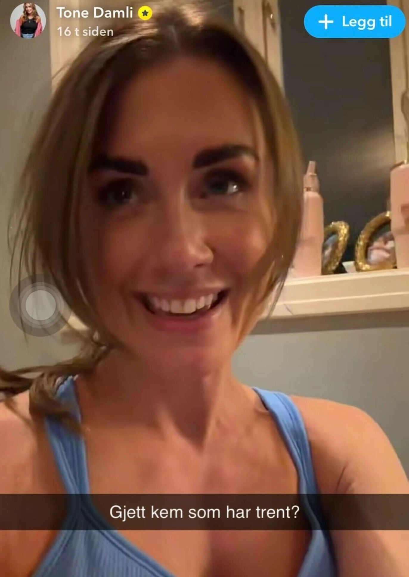 FIKK DET TIL: Selv ikke med intense smerter i ryggen tok Tone en treningspause! Foto: Skjermbilde: @tdamliofficial / Snapchat