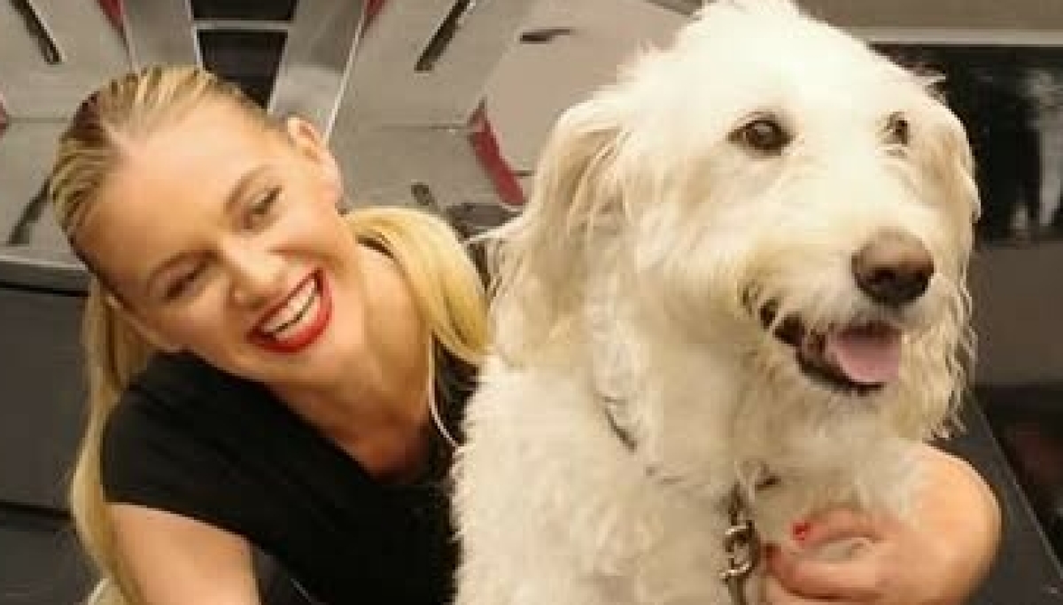 Kelsea Ballerini i sorg etter tapet av sin elskede hund Dibs