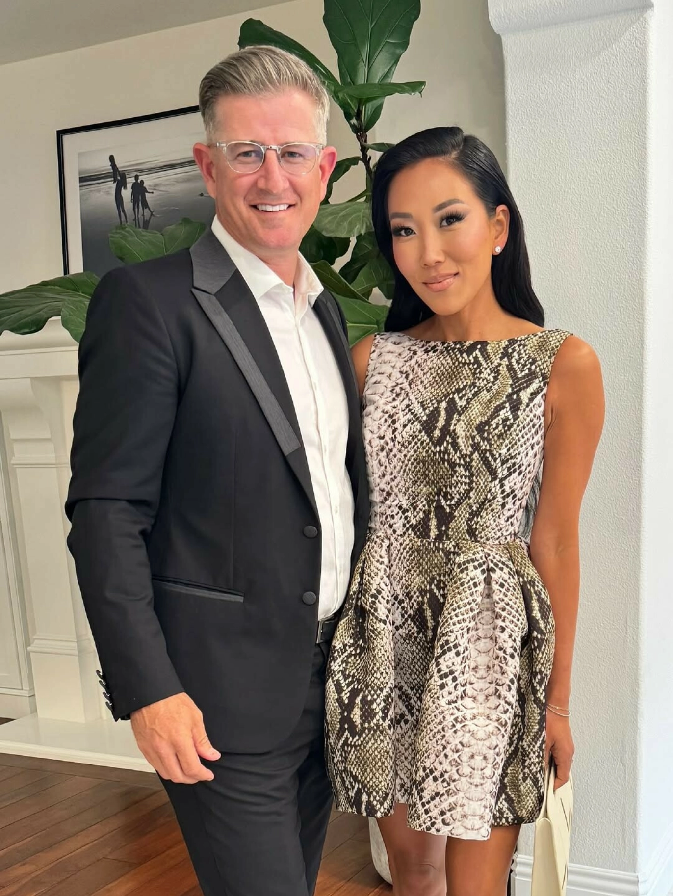 STRØTTER KONA: Matt Ginella har støttet kona gjennom tykt og tynt i løpet av tiden hun medvirket i «Real Housewives of Orange County». Foto: Instagram / @katie.ginella