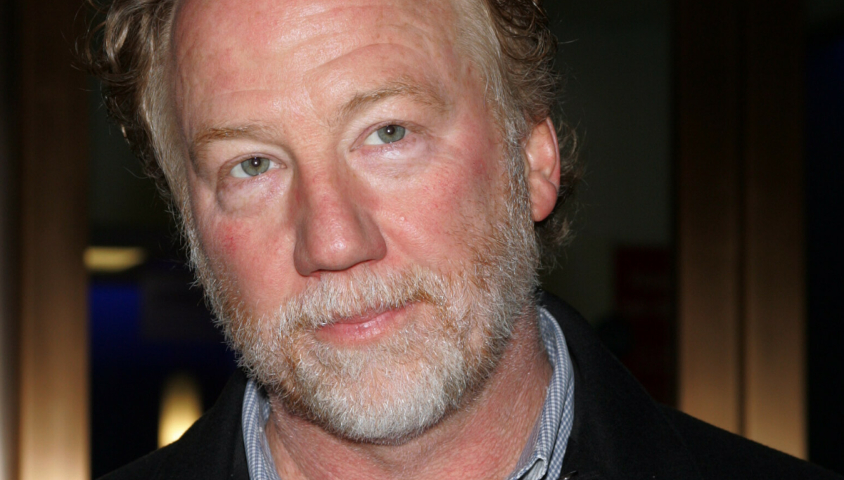 Timothy Busfield bryter tausheten om de alvorlige anklagene