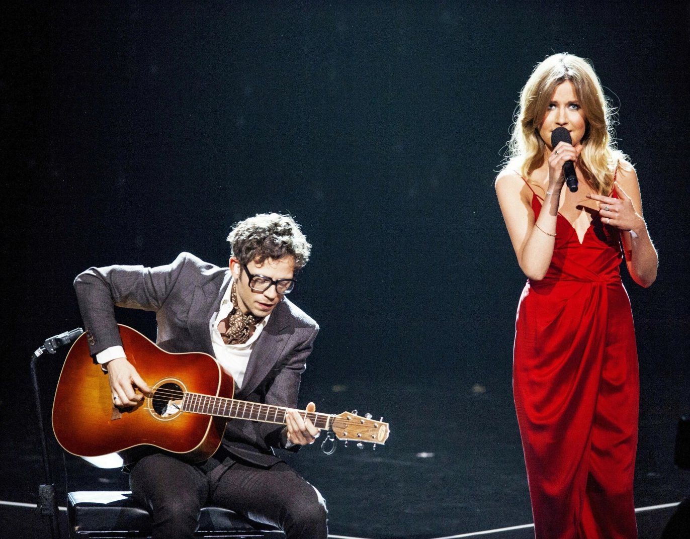 SAMMEN: I 2016 ledet Bratland utdelingen av Spellemann-prisen sammen med Jarle Bernhoft. Nå er begge mentorer i «The Voice»! Foto: NTB