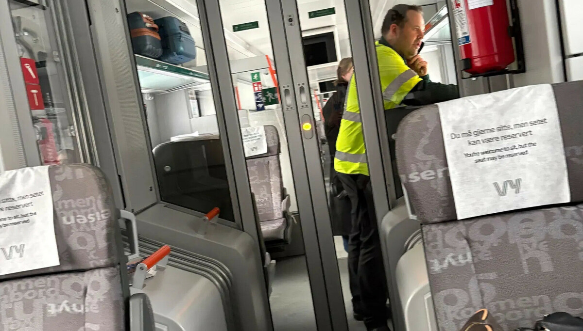 Togfast: - Begynner å bli kaldt - Dagbladet