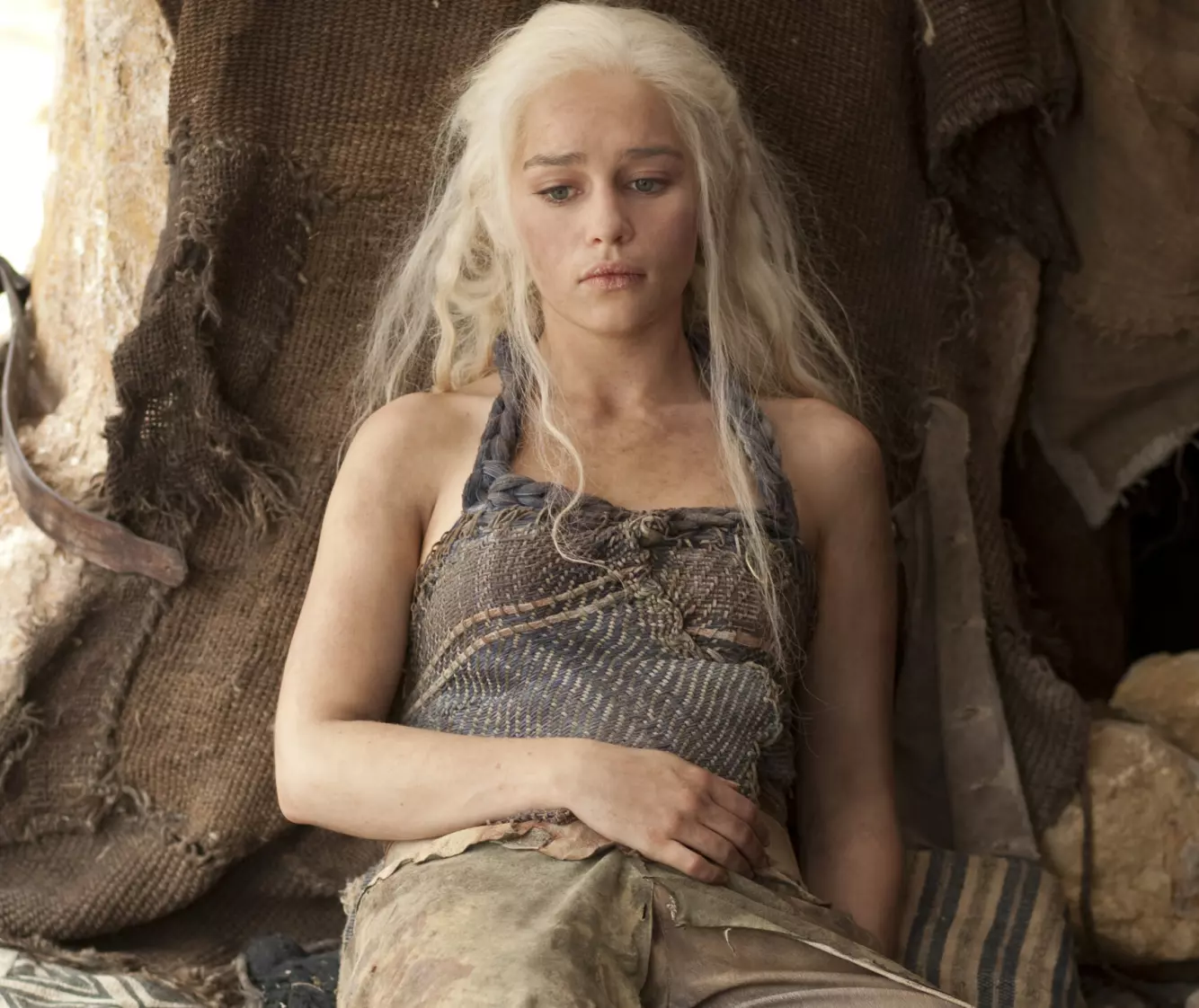 HOVEDROLLE: Emilia Clarke spilte rollen Daenerys Targeryen. Foto: HBO / Kobal / REX