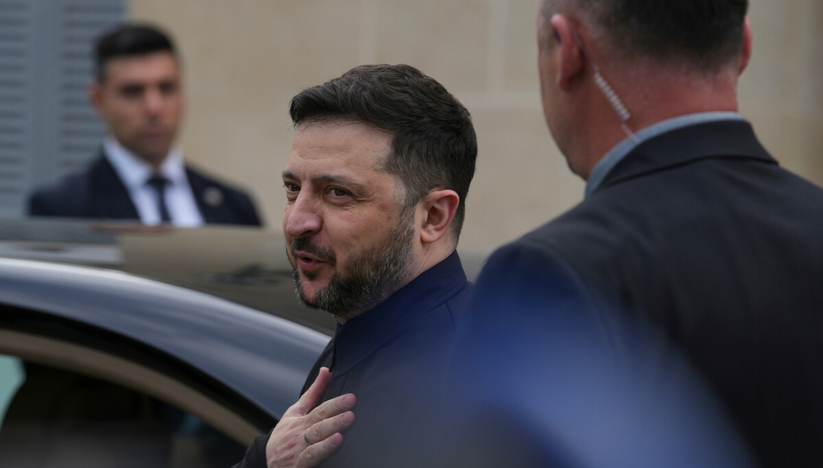 Erklærer unntakstilstand etter russiske angrep