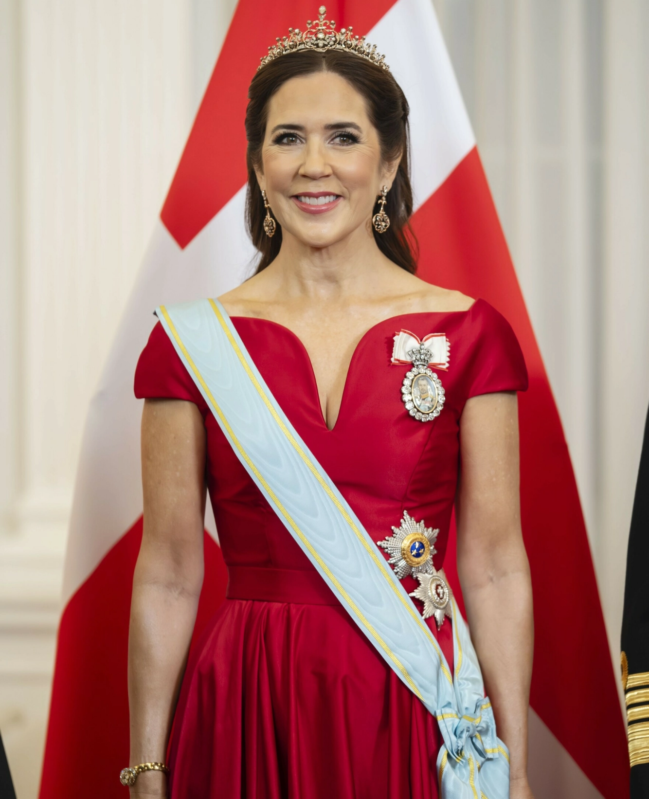 FORTSATT I BRUK: Dronning Mary brukte sin helt egne tiara under statsbesøket til Latvia høsten 2025. Foto: Hanne Juul/ Aller Foto & Video