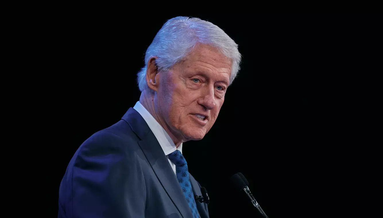 SATT I TO PERIODER: Bill Clinton representerte Demokratene og satt som USAs president fra 1993 til 2001. Foto: Andres Kudacki / AP / NTB
