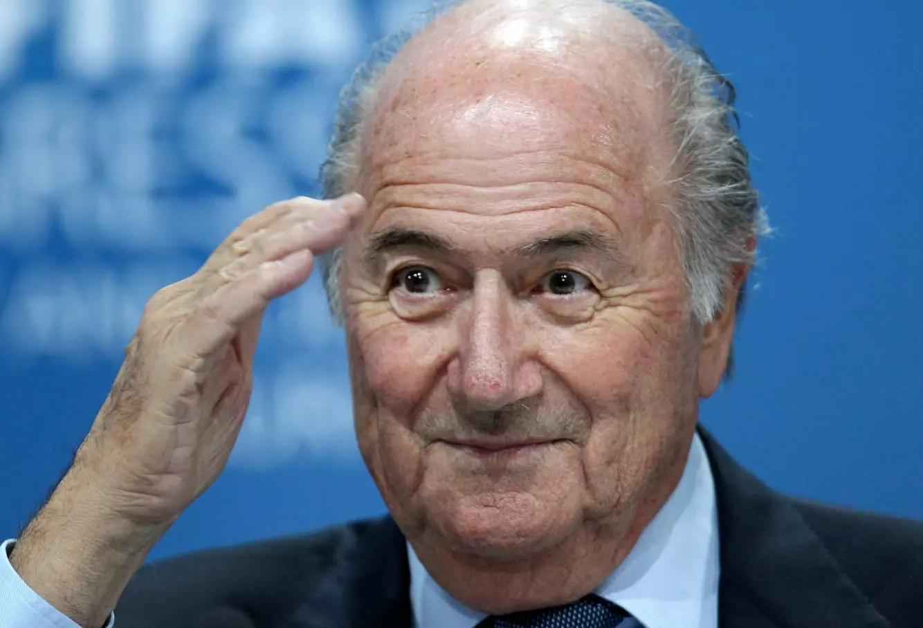Tidligere Fifa-president Sepp Blatter er kritisk til fotball-VM i USA. Foto: Michael Probst / AP / NTB