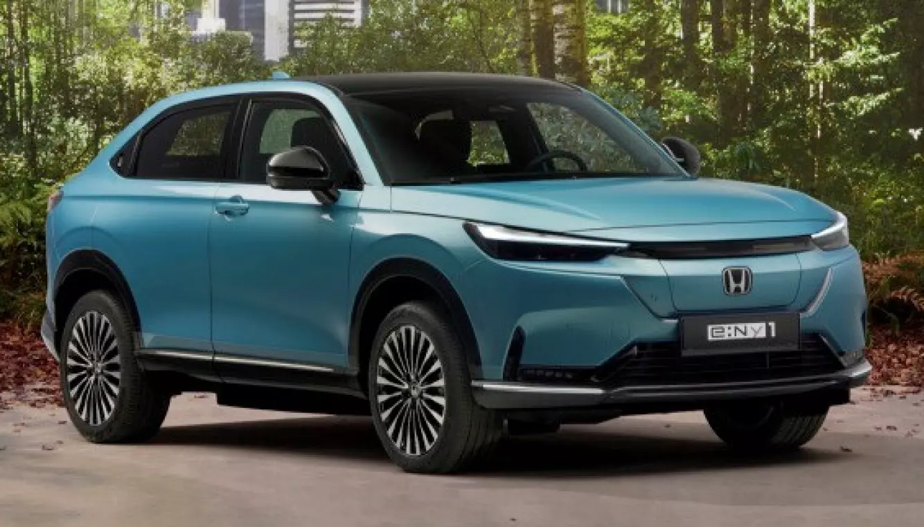 GÅR TIL NULL: I elektriske Honda e.NY1 er problemet at kilometertelleren kan nullstille seg dersom 12-volts batteriet blir utladet. Foto: Honda