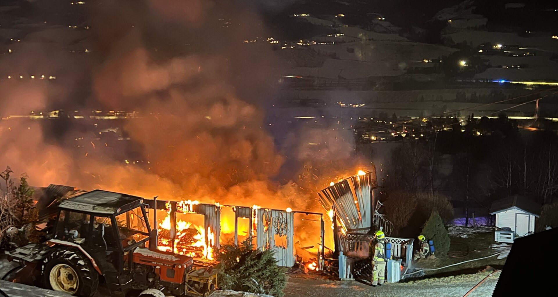 Ulykker og hendelser, Brann | Bolighus tapt i flammene