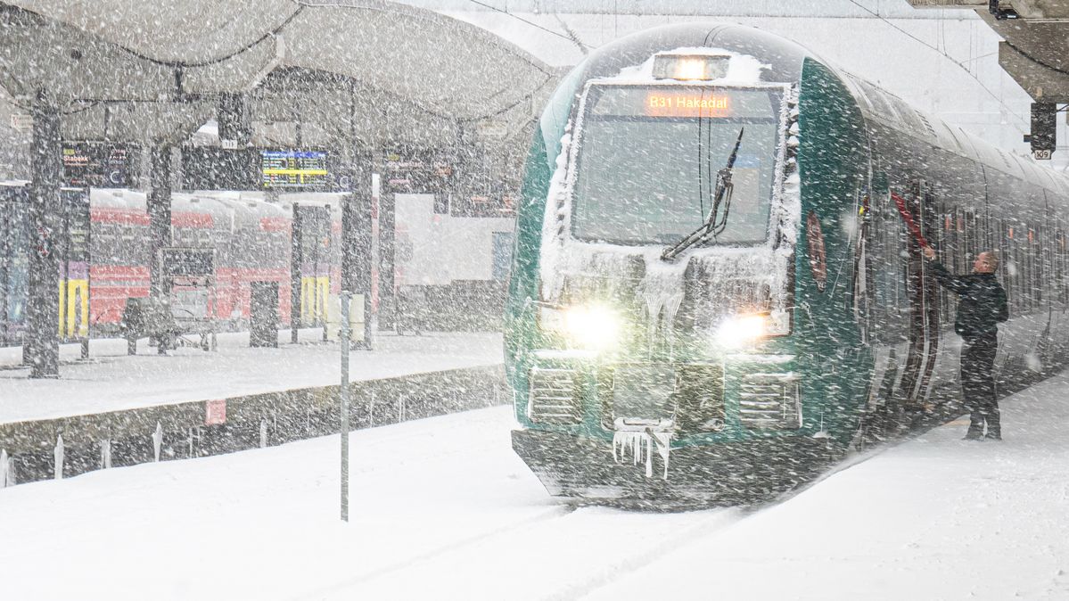 Kraftig snøfall kan føre til færre tog i morgen tidlig - Teknisk Ukeblad