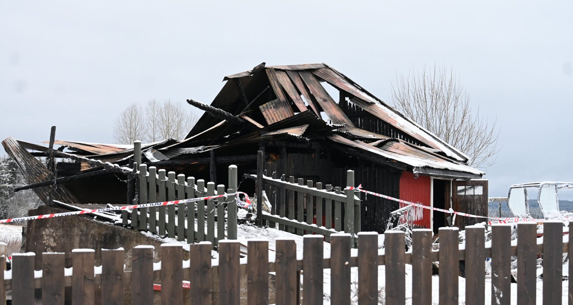 Brann, Løten | Brann i låve: – Da vi kom til stedet var den overtent - Hamar Arbeiderblad