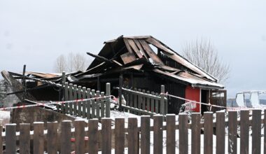 Brann, Løten | Brann i låve: – Da vi kom til stedet var den overtent - Hamar Arbeiderblad
