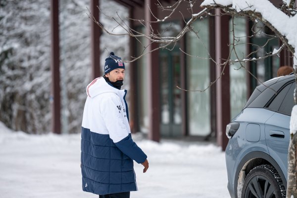 Sturla Holm Lægreid i Sivert Guttorm Bakkens begravelse.
