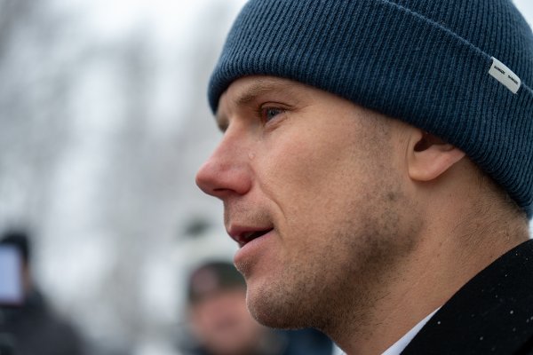 Vetle Sjåstad Christiansen i Sivert Guttorm Bakkens begravelse.