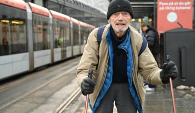 Nyheter, Bybanen | Døren på Bybanen lukket seg på Sverre (98): – Jeg ble dratt med i flere meter