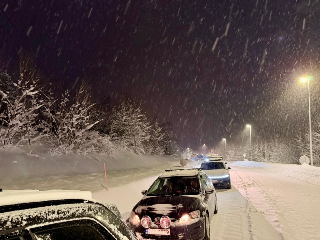 E8 Ramfjord, Ulykke | Politiet om kritikken: – Prioriterte å få trafikken i gang - Nordlys