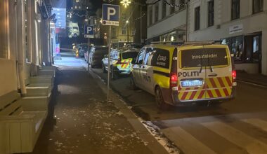 Funnet alvorlig skadet på adresse i Skien. Politiet jobber bredt med å finne ut av hva som har skjedd - Telemarksavisa