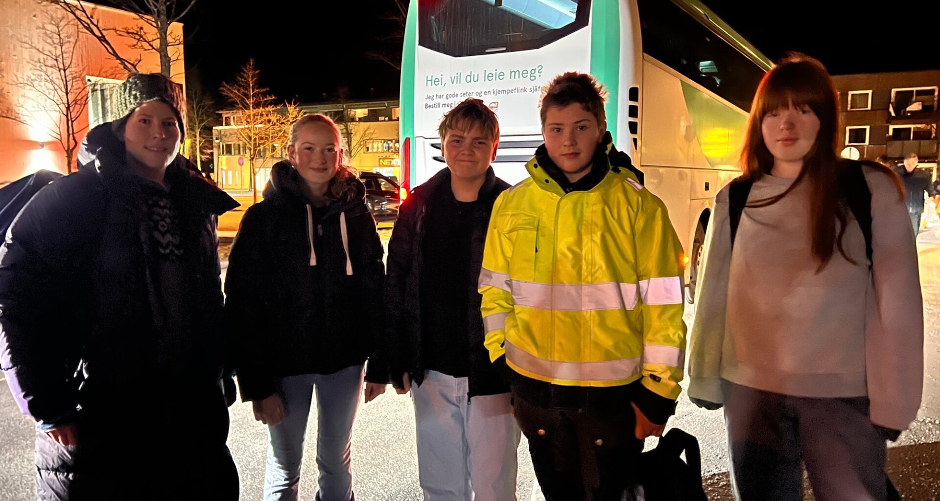 Lærdal, Årdal | På veg til Oslo med tydeleg bodskap: – Ikkje ta frå mamma jobben! - Sogn Avis