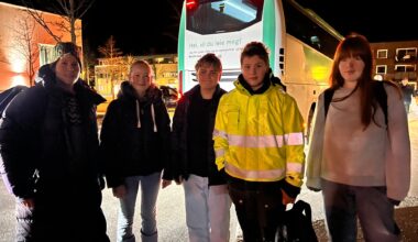 Lærdal, Årdal | På veg til Oslo med tydeleg bodskap: – Ikkje ta frå mamma jobben! - Sogn Avis