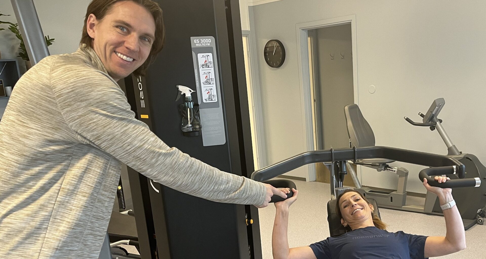 Fotball, Arbeidsliv | Jonas Enkerud har forlenget kontrakten med Elverum Fotball