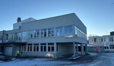 Fjell ungdomsskule, Øygarden kommune | Fjell ungdomsskule måtte stenge. De klarte ikke å få bygget varmt nok.