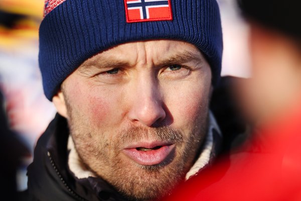 Beitostølen 20231118. 
Emil Iversen etter 10 km. under den nasjonale sesongåpningen på Beitostølen.
Foto: Geir Olsen / NTB