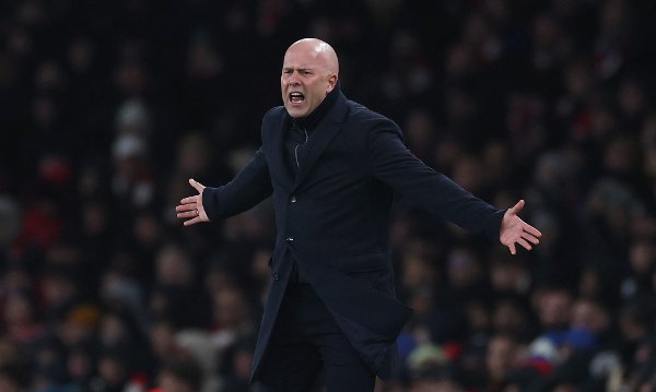 Soccer Football - Premier League - Arsenal v Liverpool - Emirates Stadium, London, Britain - January 8, 2026
Liverpool manager Arne Slot Action Images via Reuters/Paul Childs EDITORIAL USE ONLY. NO USE WITH UNAUTHORIZED AUDIO, VIDEO, DATA, FIXTURE LISTS, CLUB/LEAGUE LOGOS OR 'LIVE' SERVICES. ONLINE IN-MATCH USE LIMITED TO 120 IMAGES, NO VIDEO EMULATION. NO USE IN BETTING, GAMES OR SINGLE CLUB/LEAGUE/PLAYER PUBLICATIONS. PLEASE CONTACT YOUR ACCOUNT REPRESENTATIVE FOR FURTHER DETAILS..