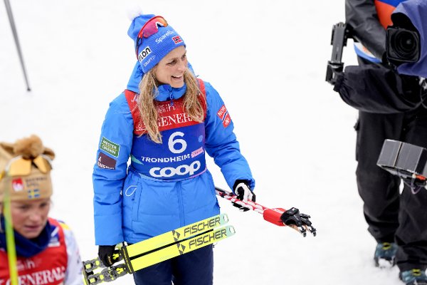 Trondheim 20250309. 
Therese Joahug tar bronse etter 50 km fri teknikk for kvinner under ski-VM i Trondheim.
Foto: Lise Åserud / NTB
