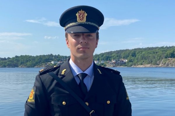 Stavanger 20241228. 
Det var Markus Botnen (25) som ble skutt og drept under et oppdrag på Klepp natt til i dag. Botnen var ansatt som politibetjent ved Jæren politistasjon.
Navnet frigis i samråd med de pårørende.
Foto: Politiet / Handout / NTB

Handout. Bildet inngår i NTBs tilbud til abonnenter på nyhetsfoto. Bildet skal kun benyttes i forbindelse med angitt sak.