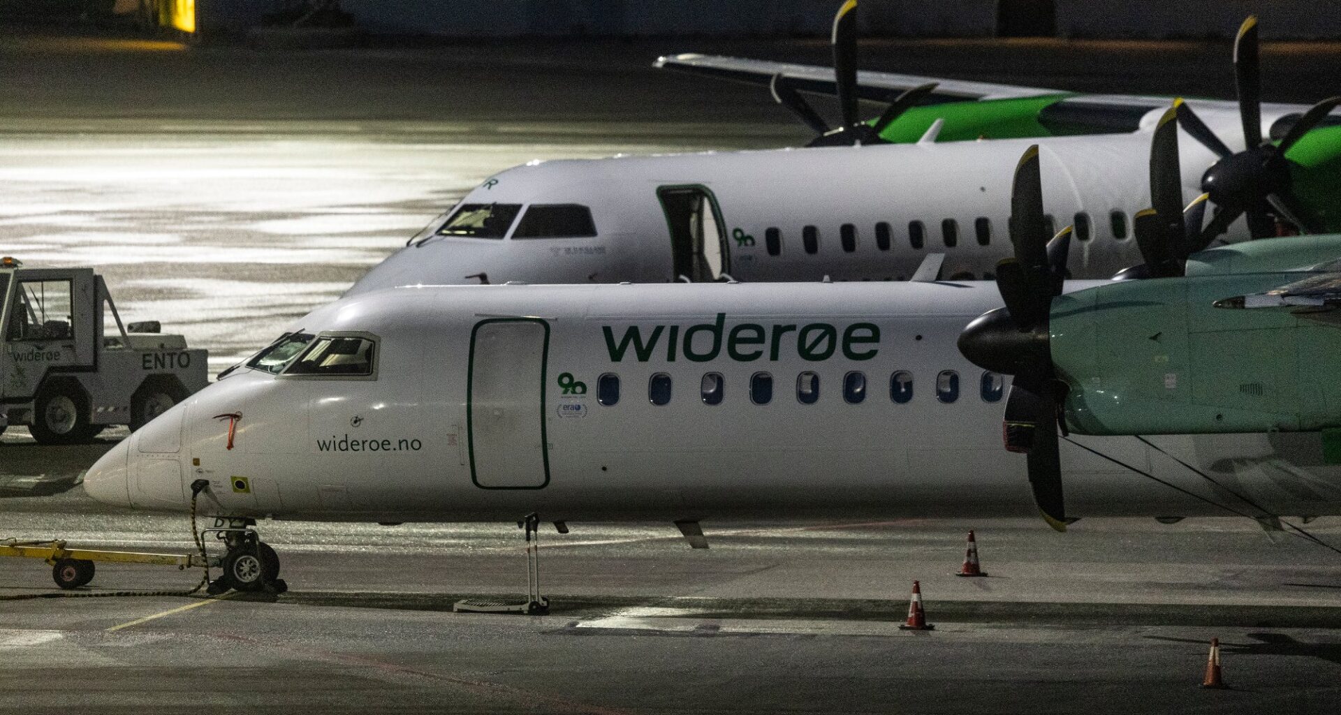 Trafikk, Fly | Kan ha avfyrt skudd mot Widerøe-fly - Avisa Nordland