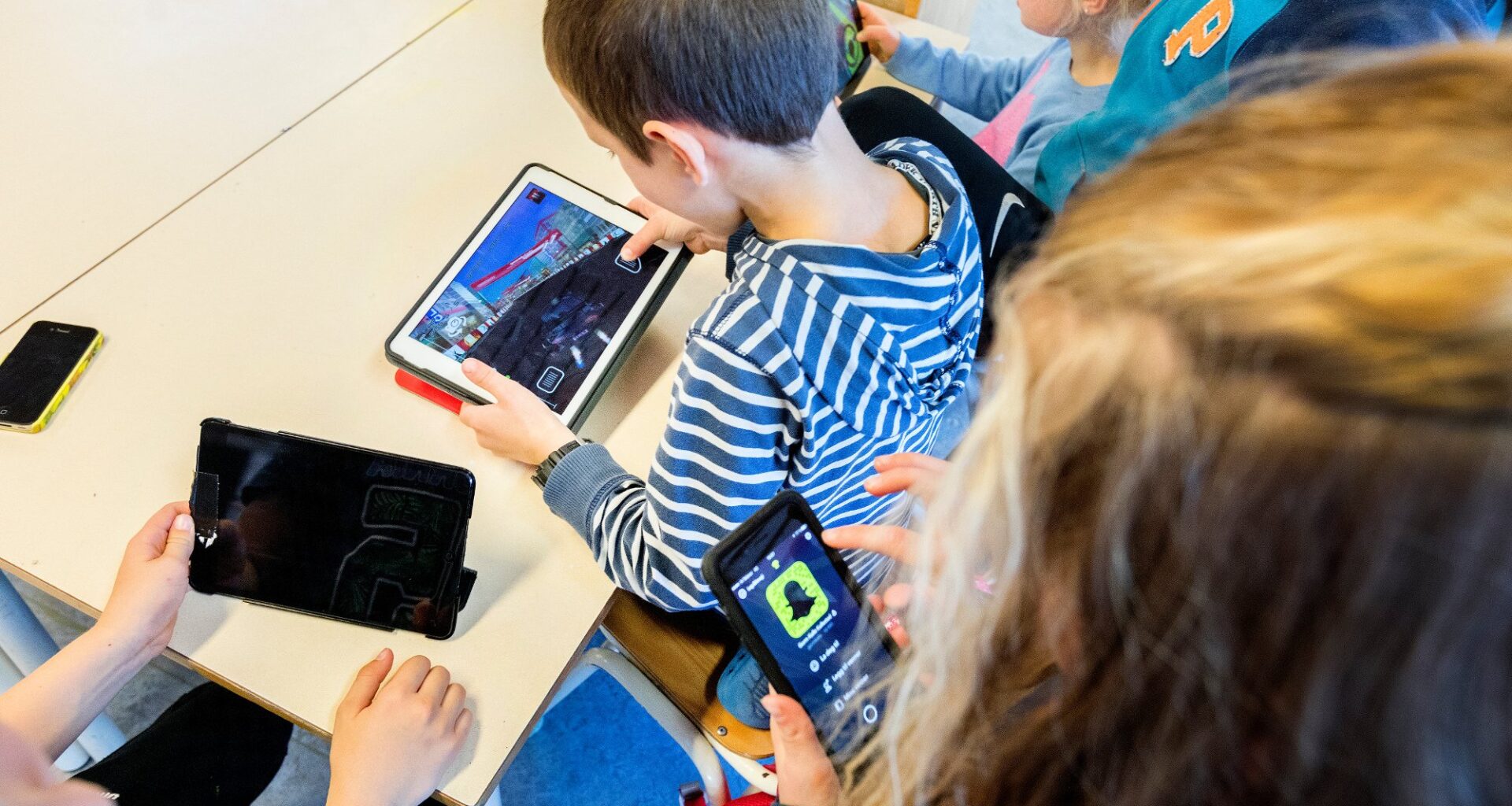 Kristiansund, Kristiansund kommune | Må legge igjen nettbrettet på skolen - Tidens Krav