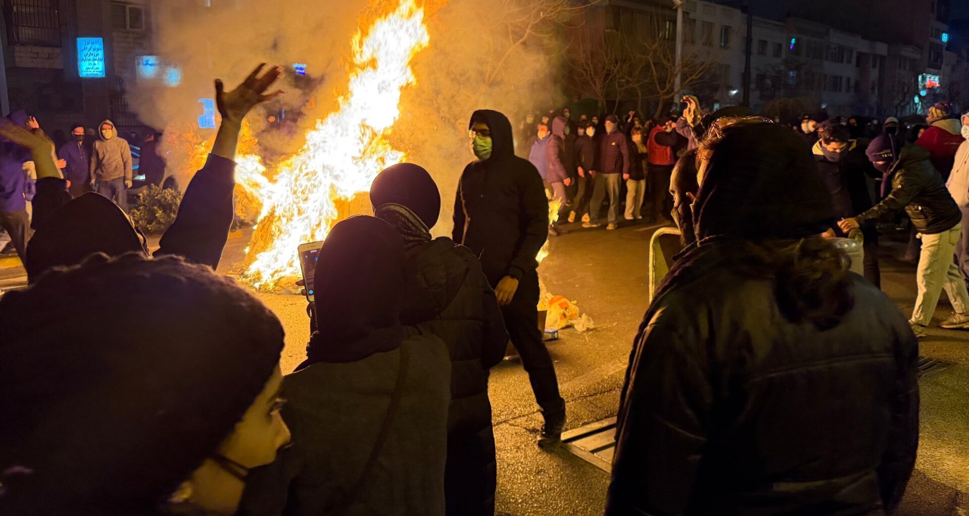 Iran, USA | Amerikanske myndigheter: – Forlat Iran nå