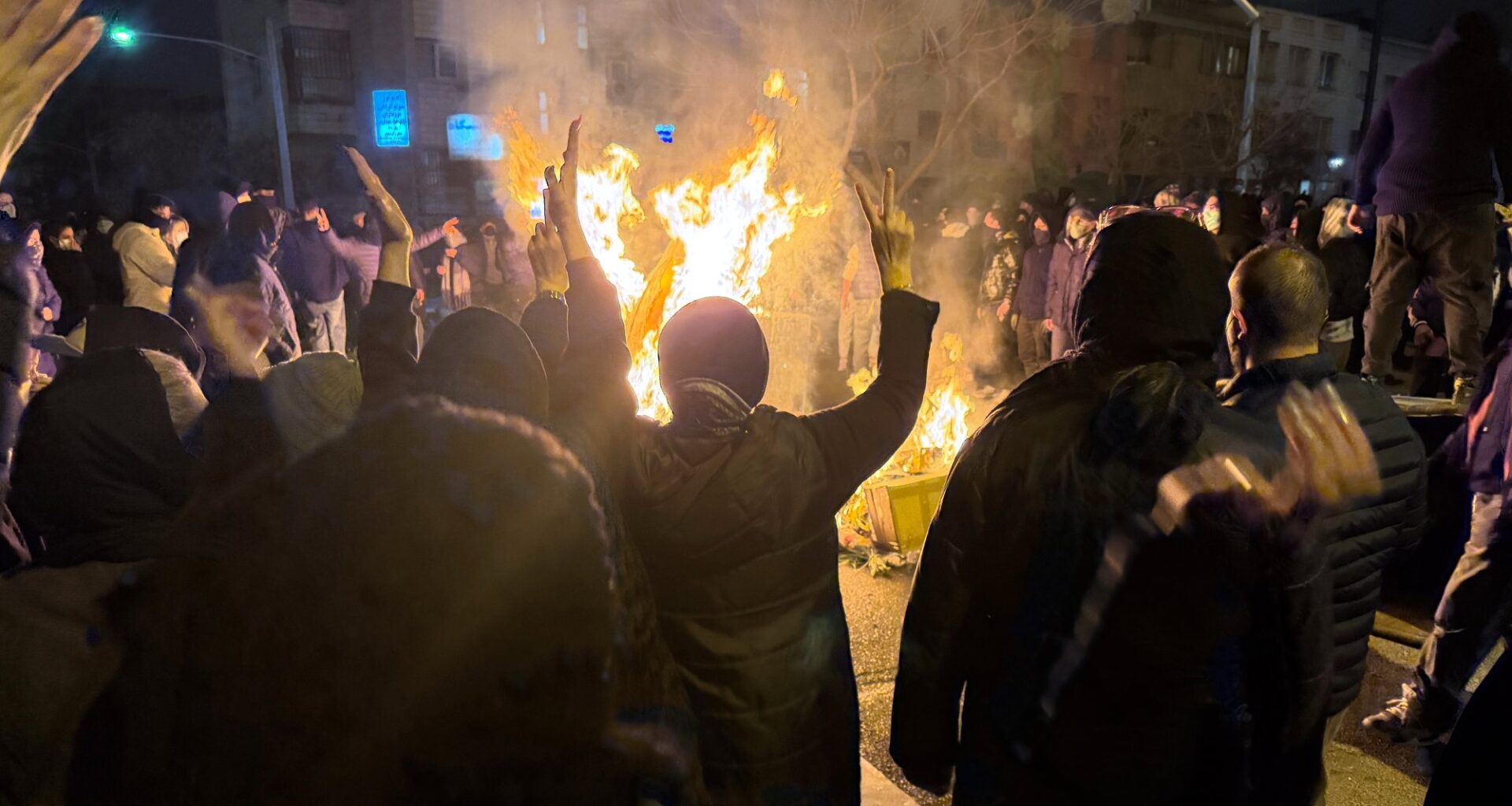 Iran, Storbritannia | Rykter om USA-angrep i Iran: Storbritannias ambassade i Teheran stenges