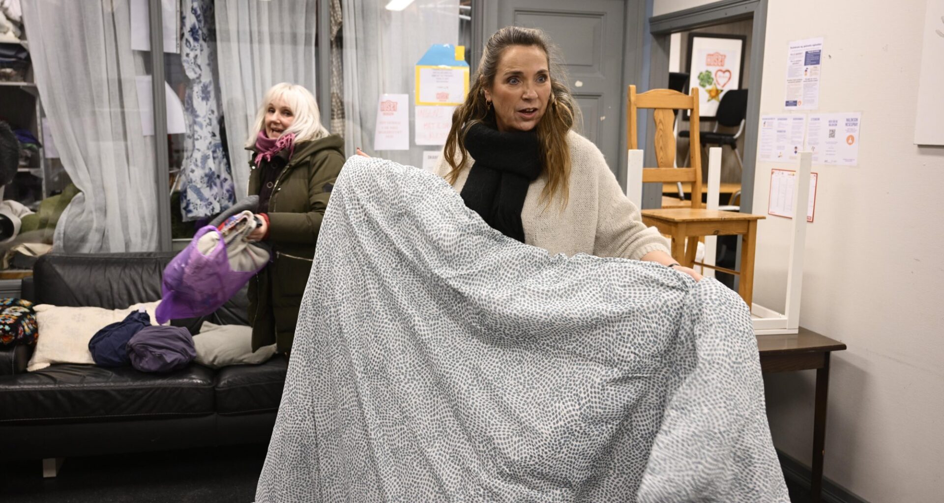 Nyheter, Huset | Folk jobbet i 16 timer for å gi bostedsløse et ekstra sted å sove i sprengkulden - Bergensavisen