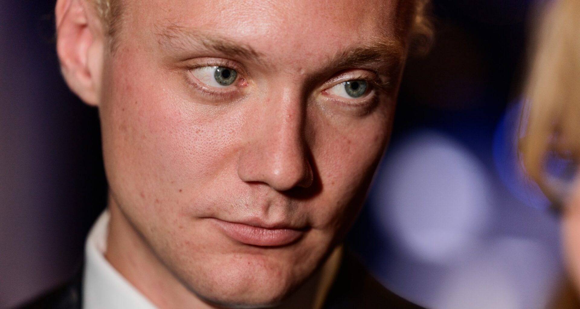 Simen Velle, Politikk | Simen Velle (25) tjener 1,2 millioner: – Fikk flere tilbud verdt langt mer