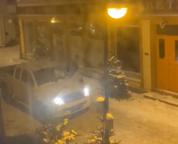 Tyveri, Flekkefjord | Innbruddet i sentrum: Ingen pågrepet – politiet har identifisert fluktbilen