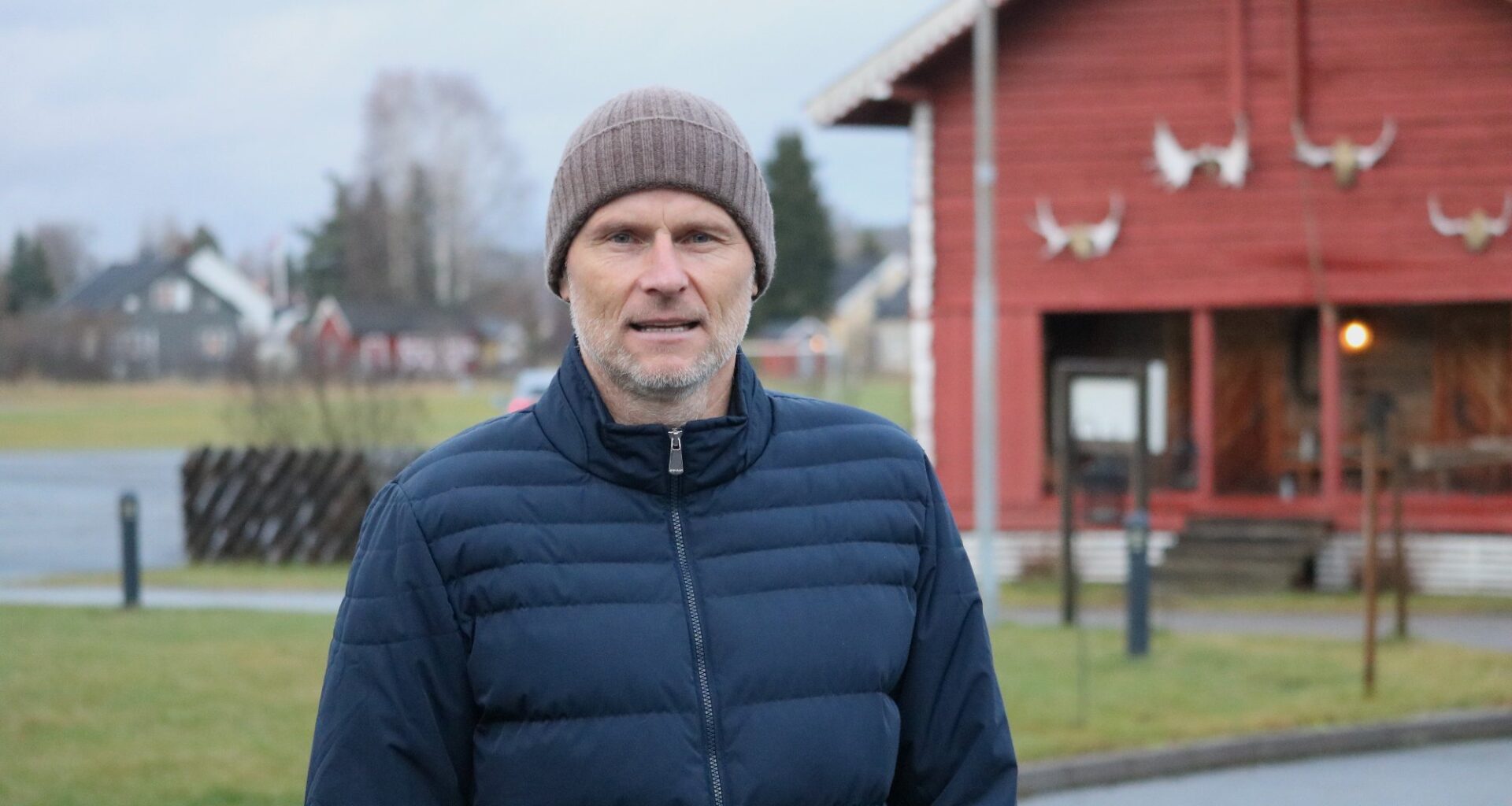 Grue, Sport | Landslagssjef Ståle Solbakken ble innlagt på sykehus: – Jeg er OK nå