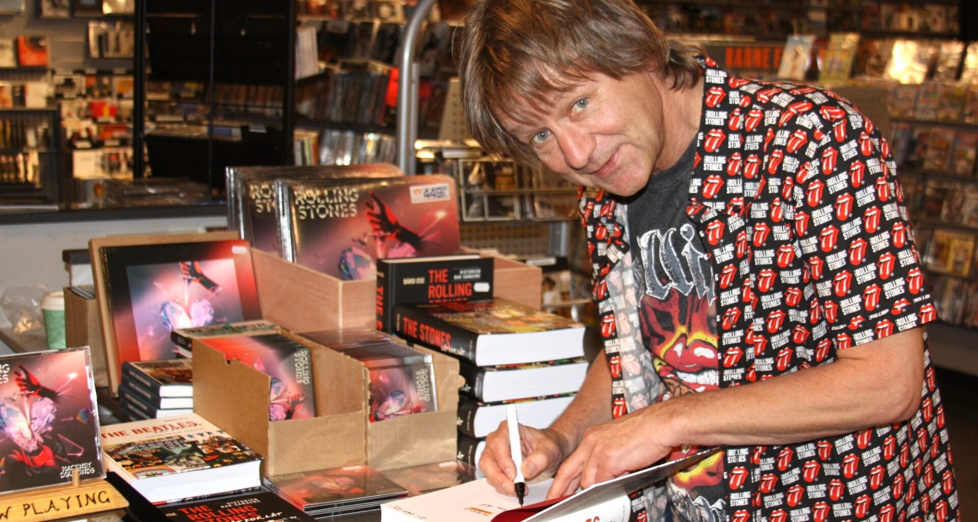 Bård Ose, Beatles | Fikk gledelig melding: – Lageret er helt tomt!