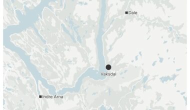 Brann på Vaksdal. Fem personer reddet seg ut.