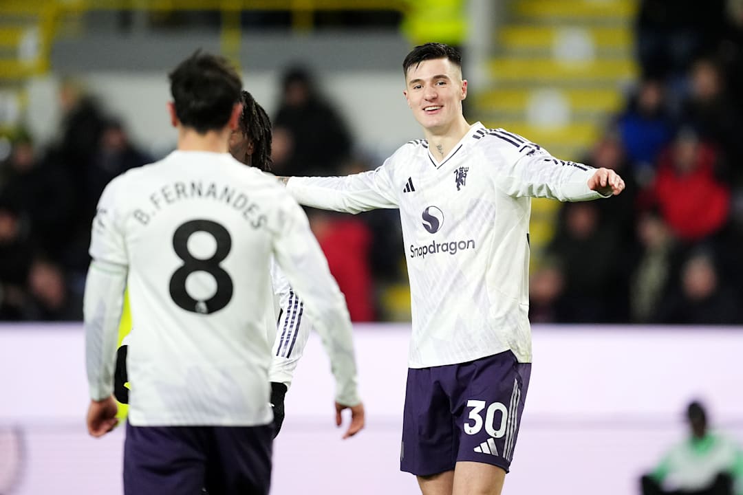 Benjamin Sesko scoret to etter samtaler med Darren Fletcher