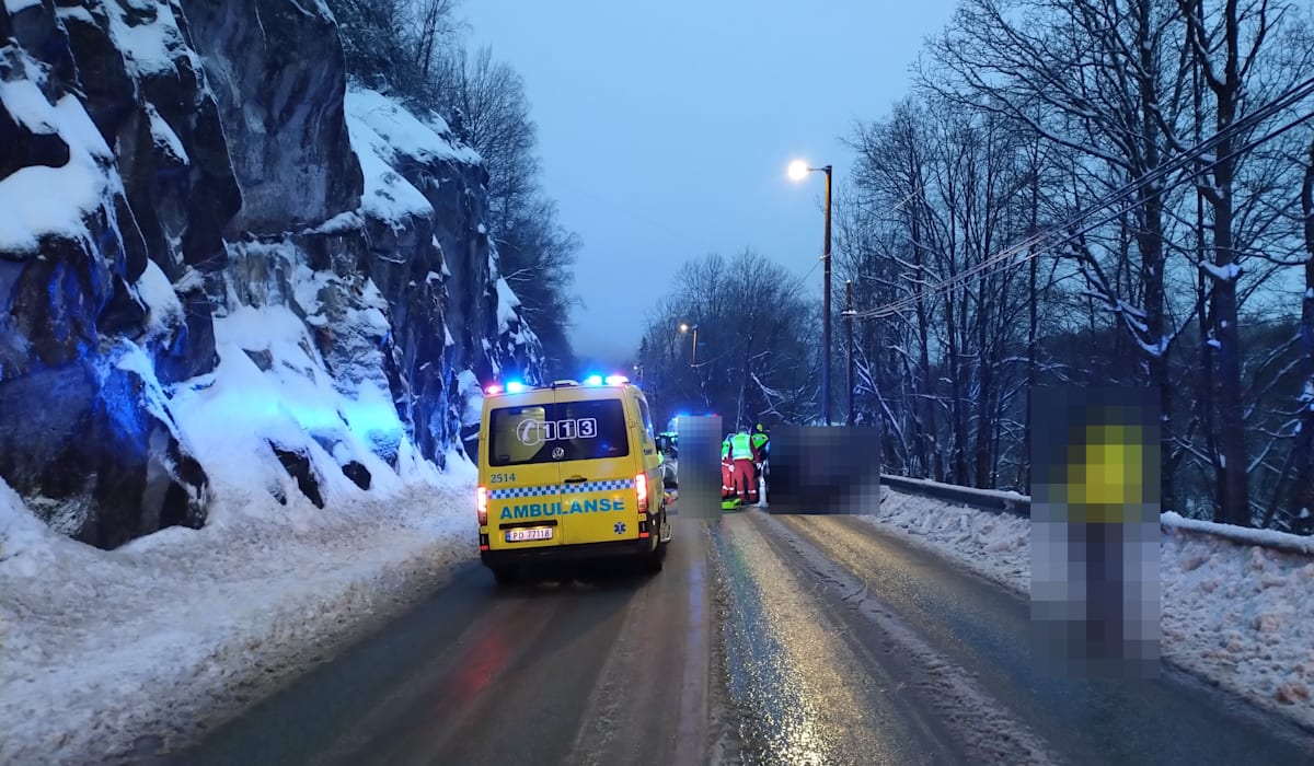 Poli­tiet: Kan ikke si noe om skade­grad etter front­ulykke - agderposten.no