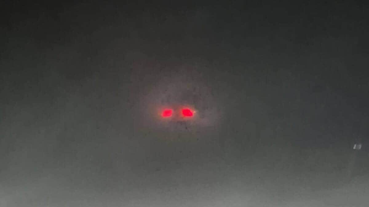 Vær i Finnmark fører til stengte veier og kolonnekjøring – NRK Troms og Finnmark