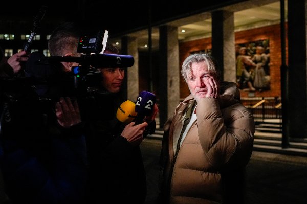 Oslo 20251117. 
Norges herrelandslaget blir tatt i mot på Rådhuset. Herrelandslaget venter folkefest på Rådhusplassen etter seieren i VM-kvalifiseringskampen i fotball mellom Norge og Italia på San Siro.
Foto: Terje Pedersen / NTB