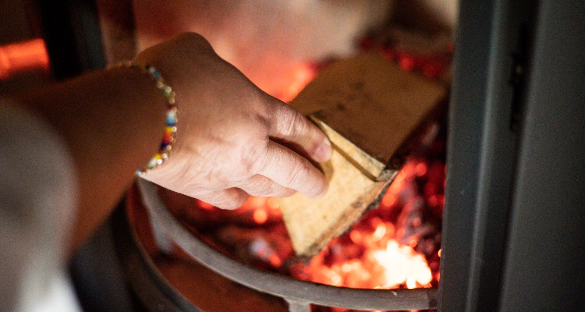 Etterisolering, Vedfyring | Advarer om at sparetiltak kan bli brannfelle