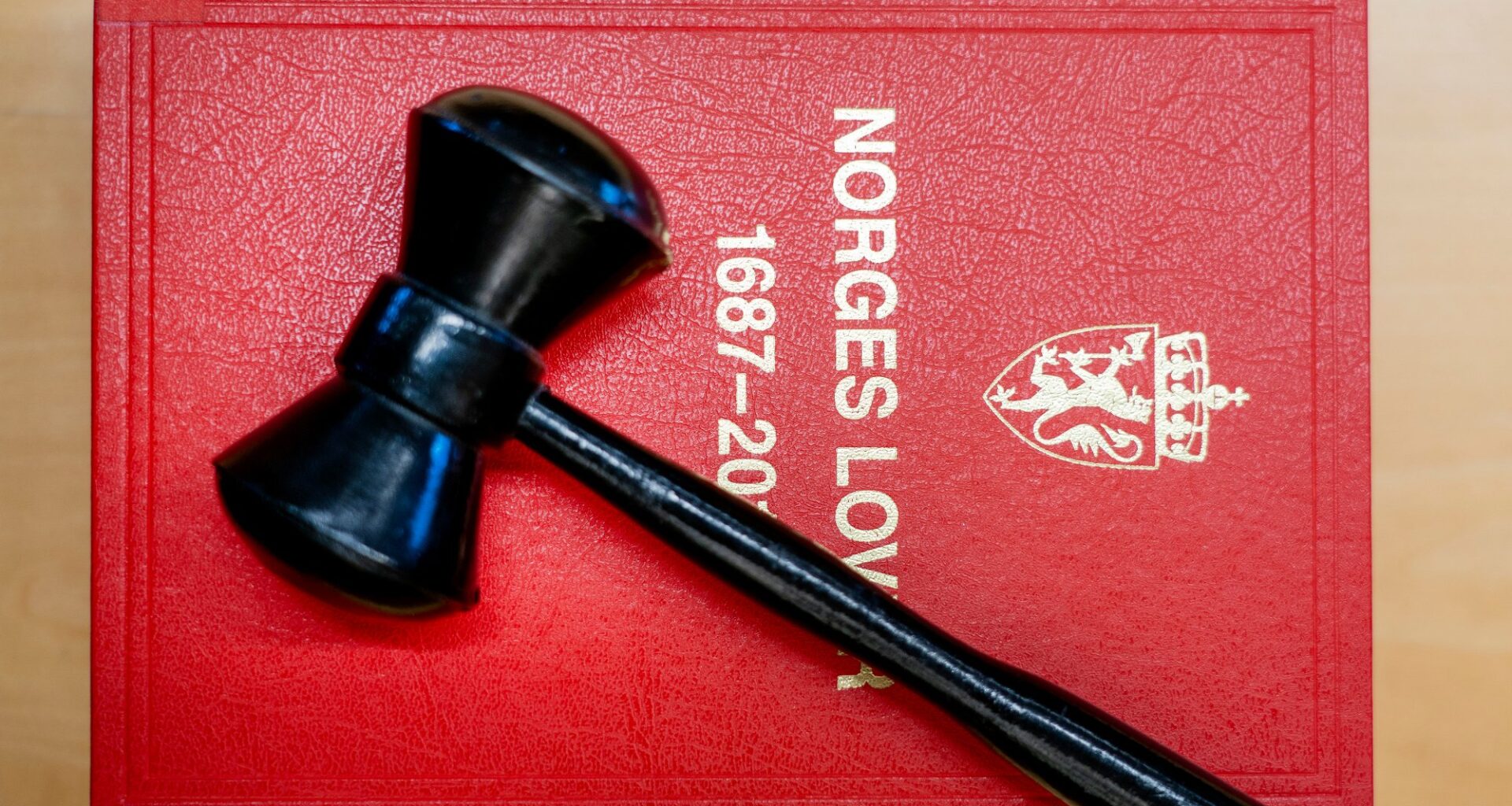 Overgrep, Nyhetsvarsel | Politiker i Møre og Romsdal siktet for overgrep mot barn