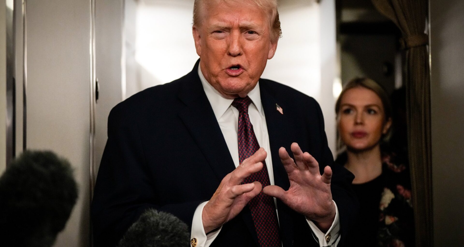 Iran, Trump | Trump med nye trusler mot regimet i Iran